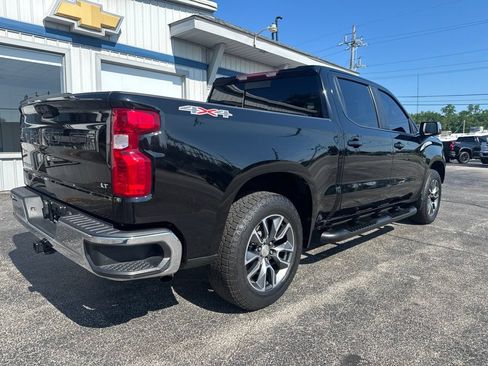 Used 2023 Chevrolet Silverado 1500 LT w/ Leather Package AWD/4WD image 7