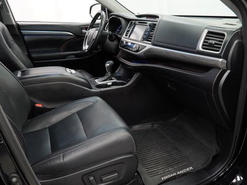 Used 2018 Toyota Highlander Limited AWD/4WD image 49