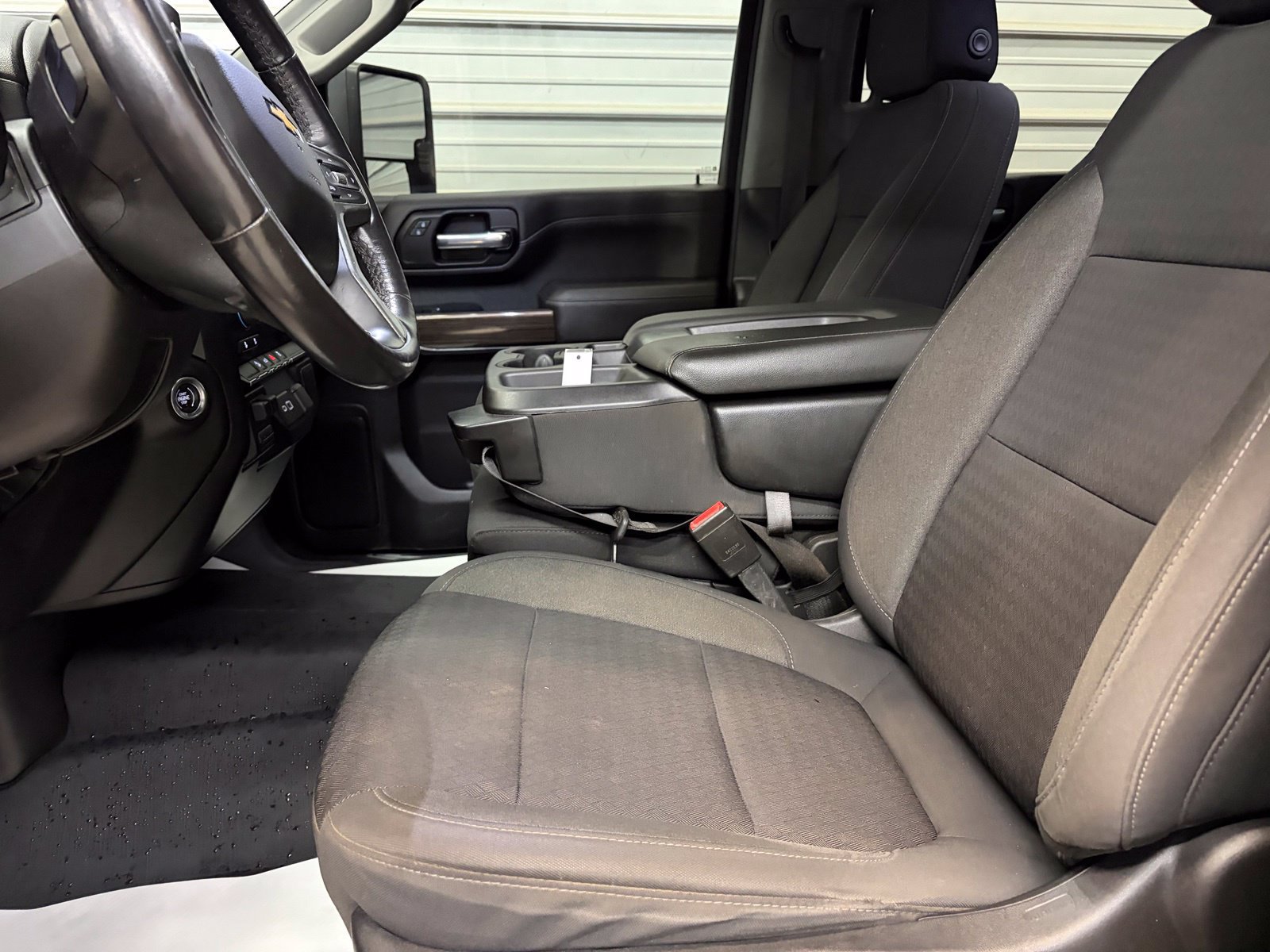 Used 2021 Chevrolet Silverado 2500 LT w/ Convenience Package AWD/4WD image 12