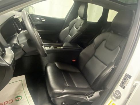 Used 2023 Volvo XC60 B5 Core w/ Climate Package image 11