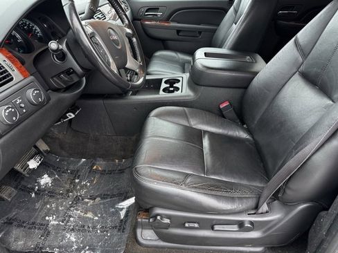 Used 2013 GMC Yukon XL SLT image 5