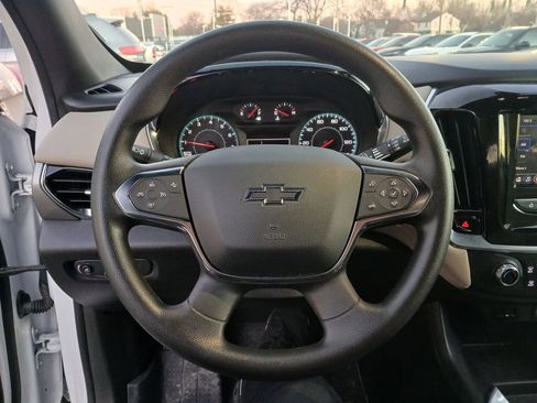 Certified 2022 Chevrolet Traverse LS w/ Midnight/Sport Edition image 16