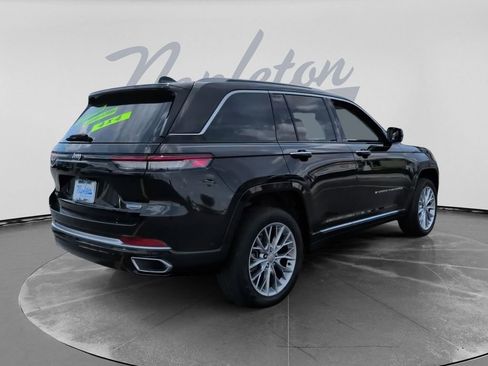Used 2022 Jeep Grand Cherokee Summit AWD/4WD image 4