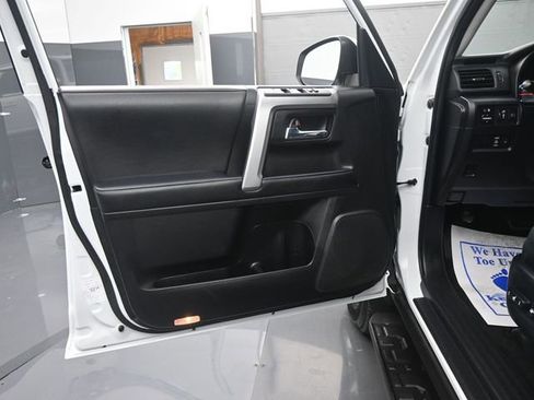 Used 2024 Toyota 4Runner SR5 image 10