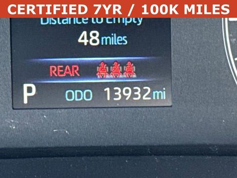 Used 2025 Toyota Corolla SE image 28