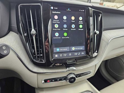 Certified 2023 Volvo XC60 B6 Ultimate w/ Protection Package Premier image 30