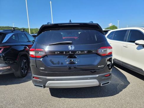 Used 2024 Honda Pilot Elite image 6