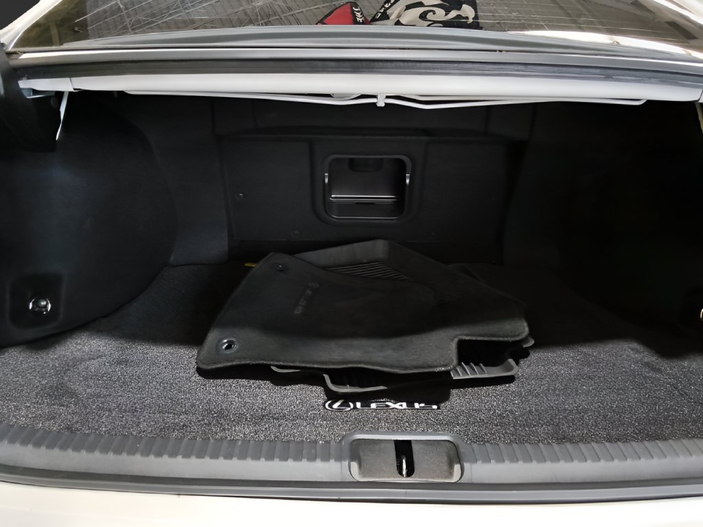 Used 2023 Lexus ES 350 w/ Premium Package FWD image 9