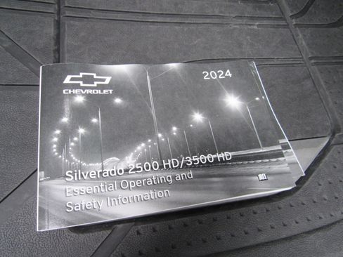 Used 2024 Chevrolet Silverado 2500 High Country image 42