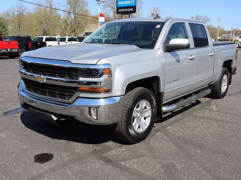 Used 2018 Chevrolet Silverado 1500 LT w/ All Star Edition AWD/4WD image 28