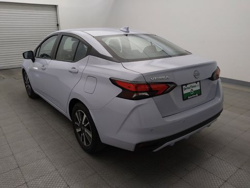 Used 2025 Nissan Versa SV FWD image 5