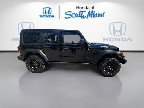Used 2021 Jeep Wrangler Unlimited Sport image 8