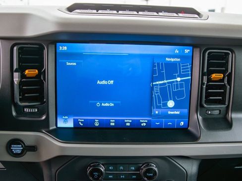 Used 2023 Ford Bronco Badlands image 21