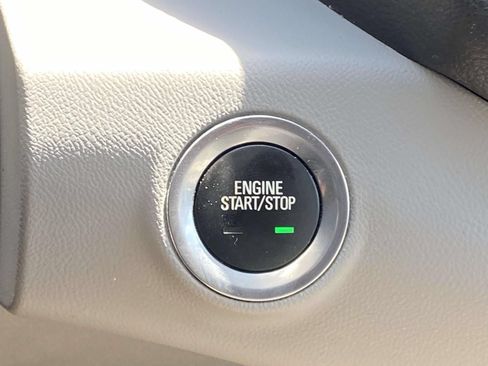 Used 2023 GMC Terrain SLE FWD image 23
