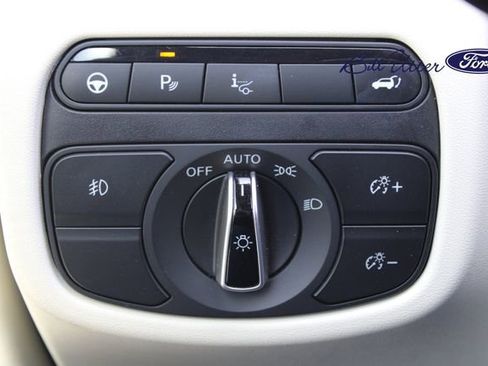 Used 2019 INFINITI QX50 Essential w/ Sensory Package image 22