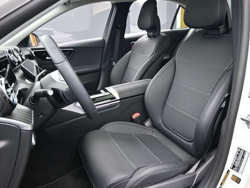 Used 2023 Mercedes-Benz C 300 Sedan image 22