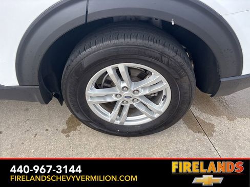 Used 2023 Ford Explorer XLT image 57