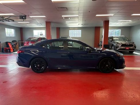 Certified 2025 Toyota Camry SE image 3