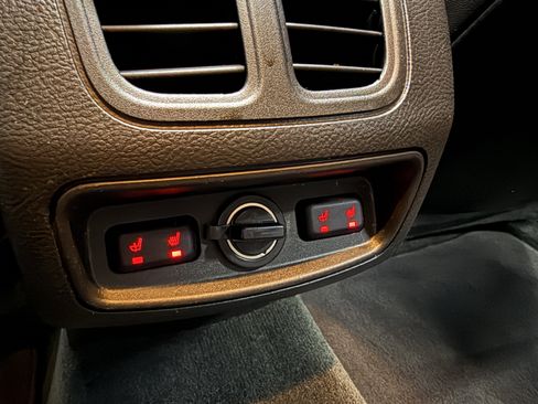 Used 2014 Ford Taurus SEL image 23