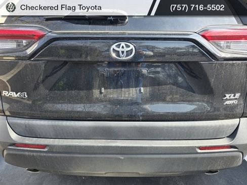 Used 2019 Toyota RAV4 XLE Premium w/ Cold Weather Package image 7