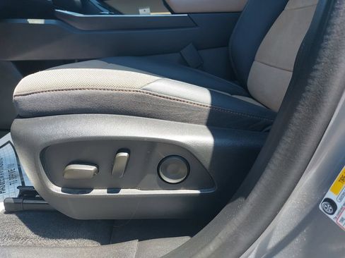 Used 2025 Chevrolet Equinox ACTIV w/ Safety and Technology Package FWD image 25