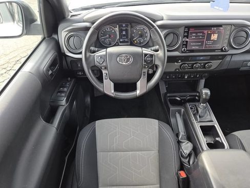 Used 2022 Toyota Tacoma TRD Sport w/ Technology Package RWD image 26