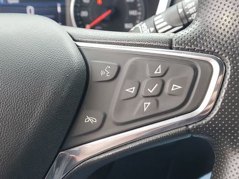 Used 2020 Chevrolet Equinox LT FWD image 17