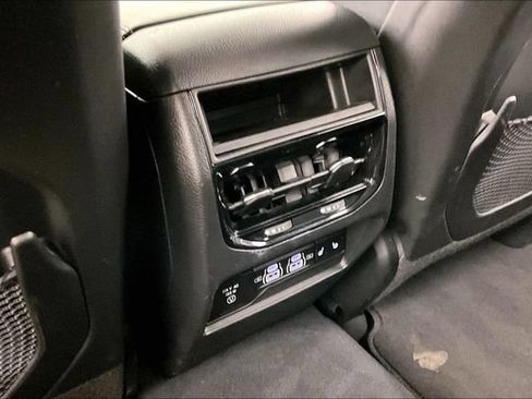 Used 2023 Jeep Grand Cherokee Limited w/ Black Appearance Package AWD/4WD image 9