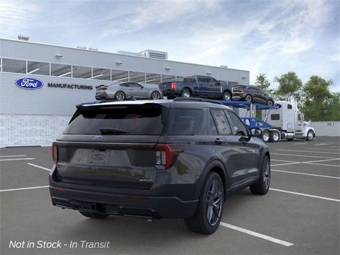 New 2026 Ford Explorer ST-Line w/ ST-Line Street Pack image 8