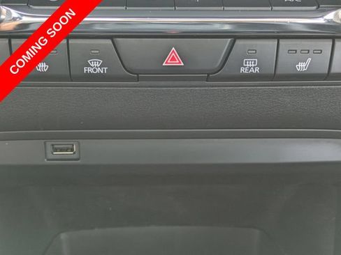 Used 2019 MAZDA MAZDA3 Hatchback w/ Preferred Package FWD image 24
