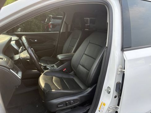 Used 2020 GMC Terrain SLT FWD image 9