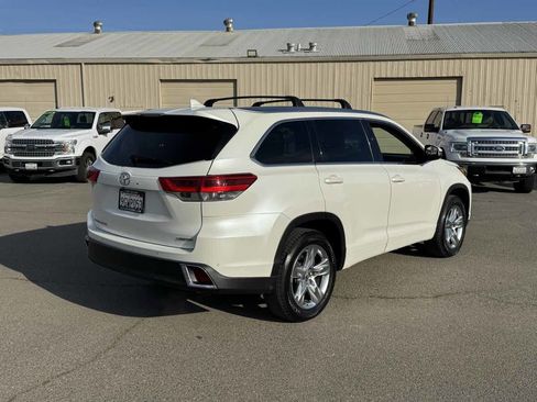 Used 2018 Toyota Highlander Limited image 52