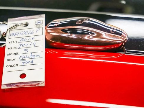 Used 2016 Tesla Model S 90D image 31