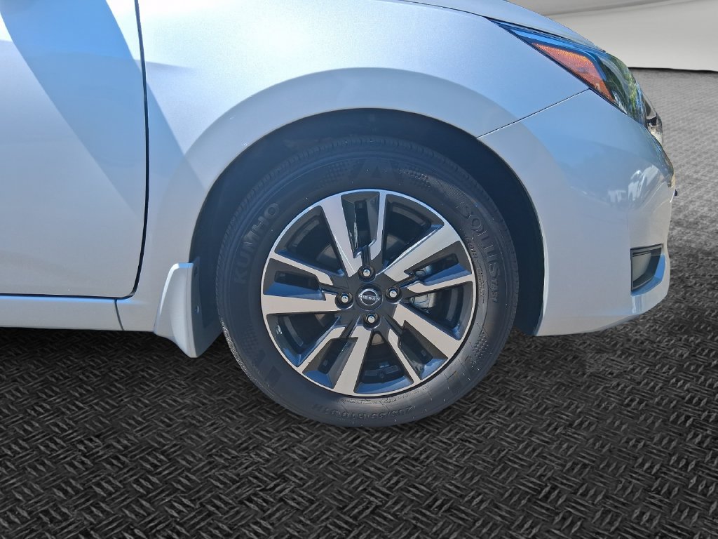 Used 2025 Nissan Versa S w/ S Plus Package FWD image 11