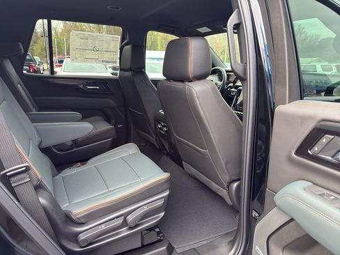 New 2026 GMC Yukon AT4 image 18