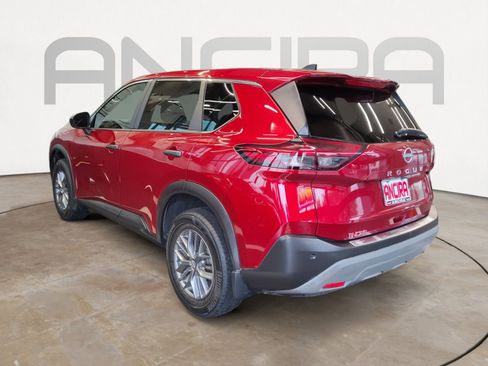 Used 2023 Nissan Rogue S FWD image 9
