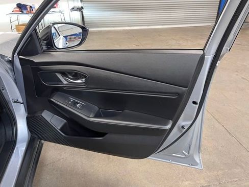 Used 2025 Honda Accord Sport image 12