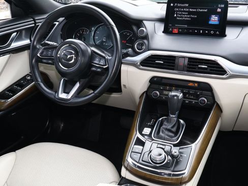 Used 2020 MAZDA CX-9 Signature image 10