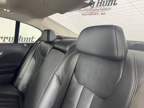 Used 2020 BMW 740i xDrive w/ Cold Weather Package AWD/4WD image 27