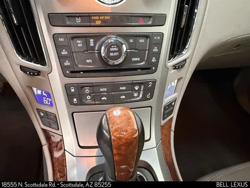 Used 2011 Cadillac CTS Luxury RWD image 29