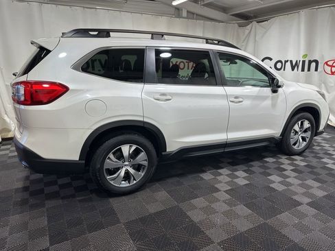 Used 2024 Subaru Ascent Premium w/ Convenience Package image 10