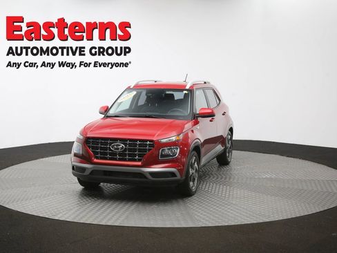 Used 2023 Hyundai Venue Limited image 54