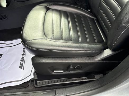 Used 2024 Ford Edge SEL image 19