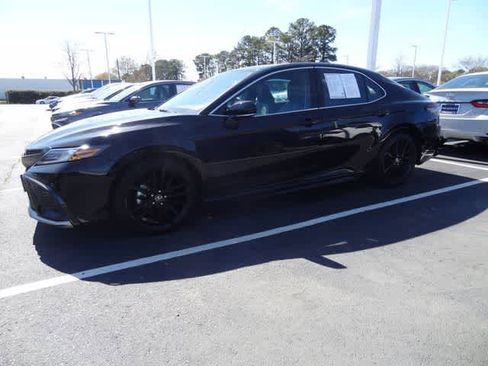 Used 2024 Toyota Camry XSE image 13