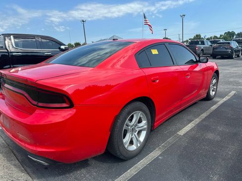 Used 2022 Dodge Charger SXT RWD image 4