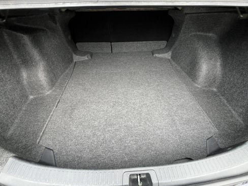 Used 2025 Toyota Corolla LE FWD image 31