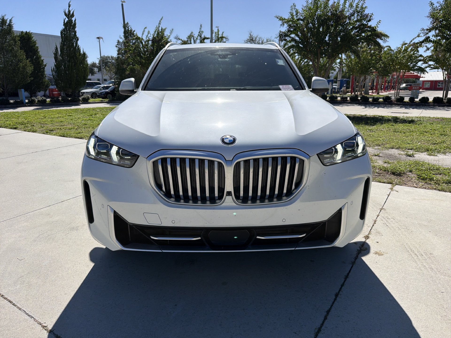 Used 2025 BMW X5 xDrive40i AWD/4WD image 2