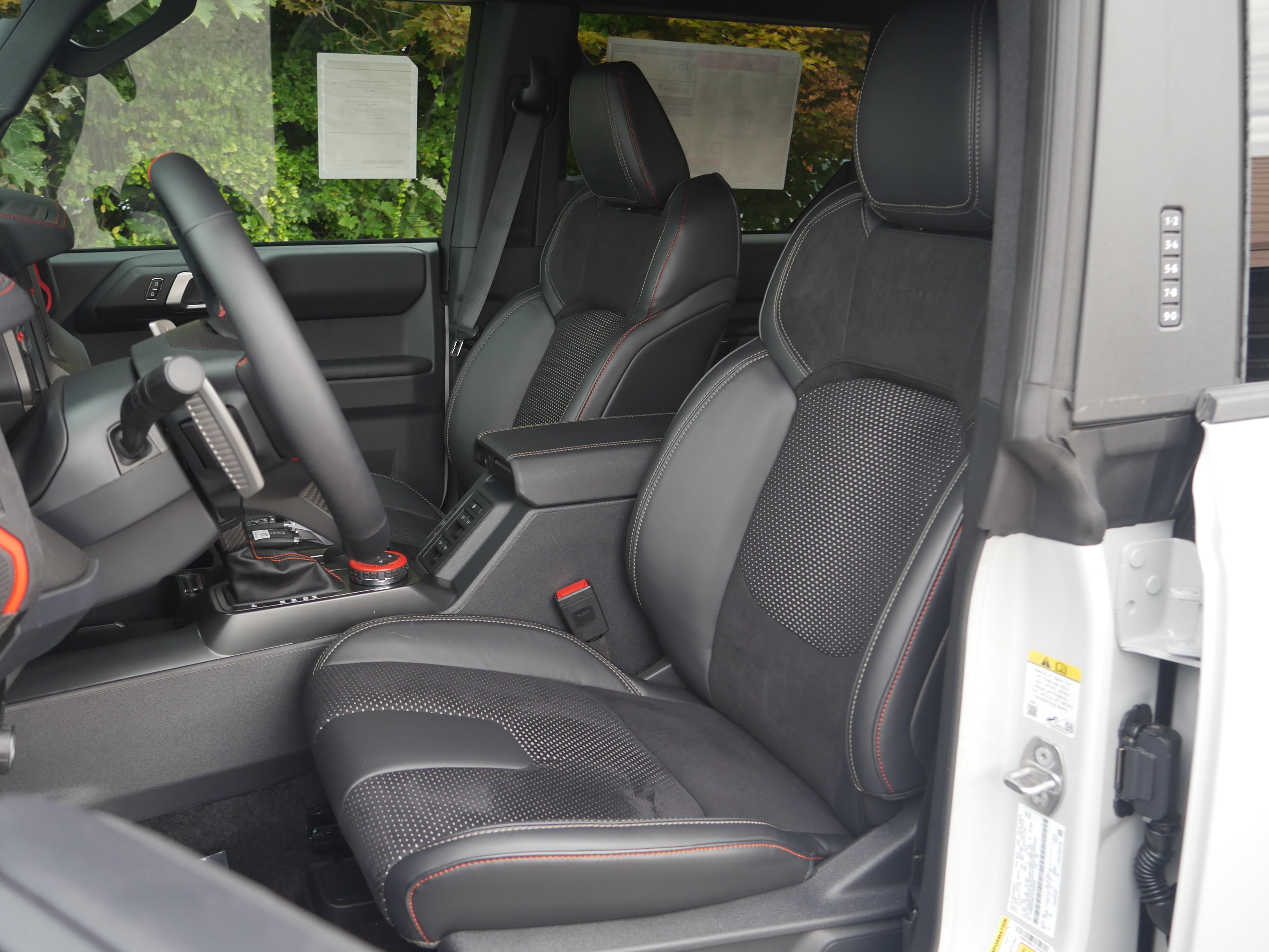 New 2026 Ford Bronco Raptor w/ Interior Carbon Fiber Pack AWD/4WD image 39