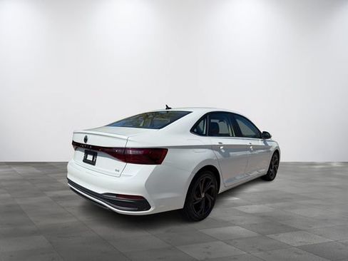 New 2026 Volkswagen Jetta SE FWD image 6