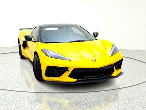 Used 2025 Chevrolet Corvette Stingray Premium Conv w/ Z51 Performance Package image 4